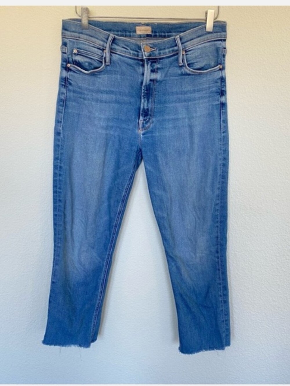 MOTHER Dazzler Mid Rise Ankle Fray Cropped Jeans Riding the Cliffside | 30